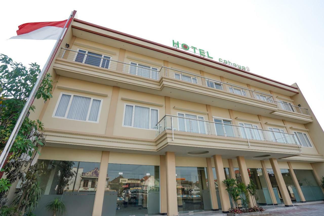 סוראבאיה Oyo 1330 Hotel Cahaya 3 מראה חיצוני תמונה