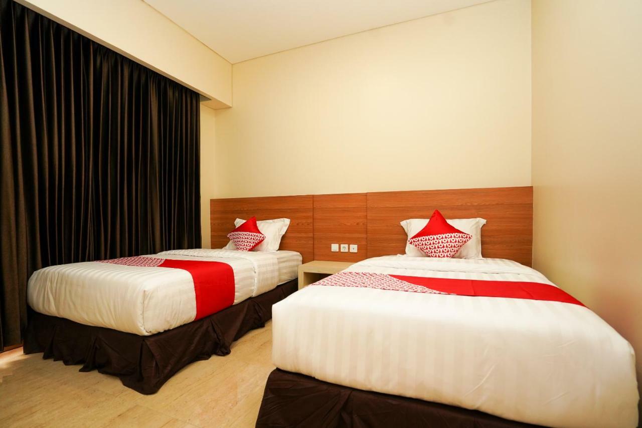 סוראבאיה Oyo 1330 Hotel Cahaya 3 מראה חיצוני תמונה
